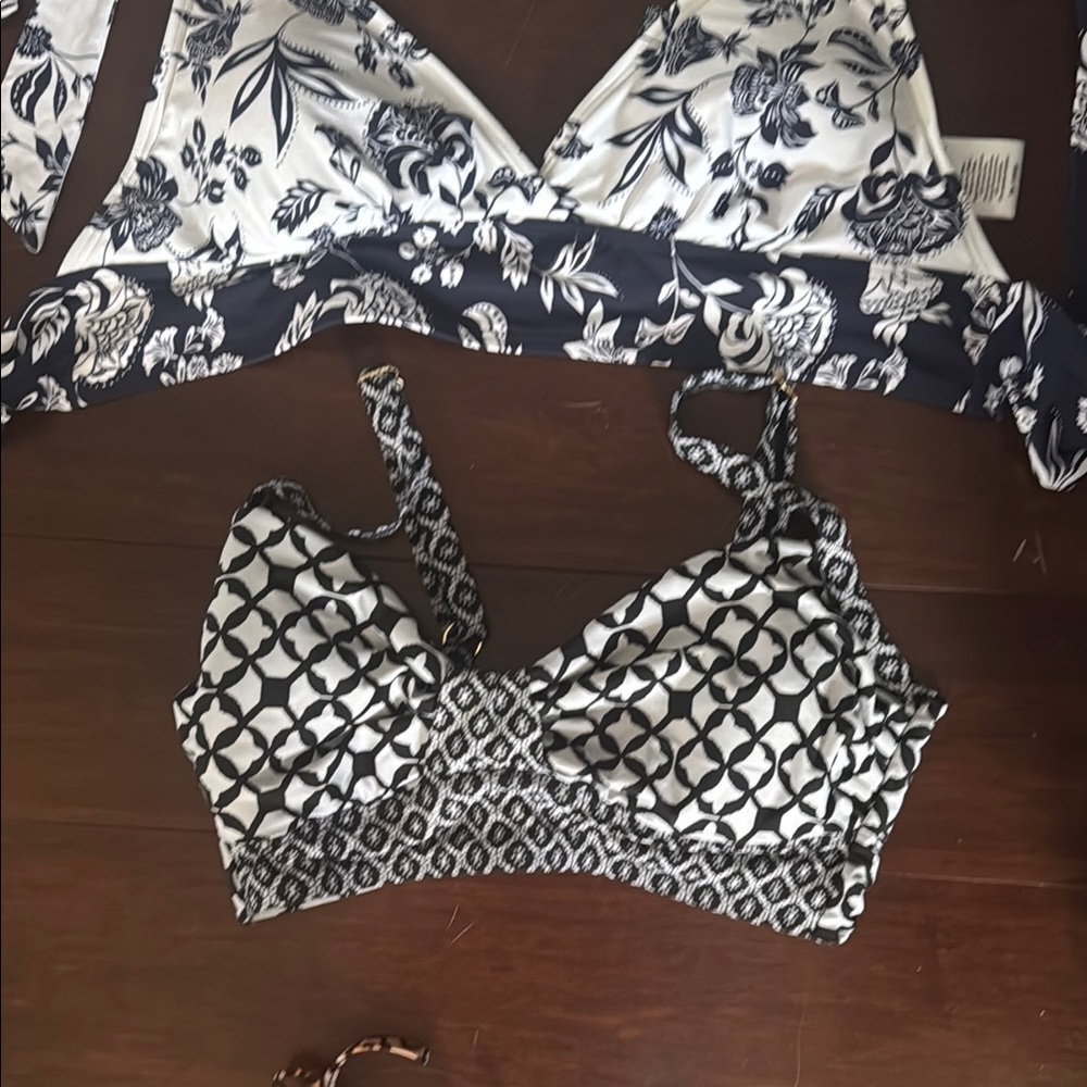 Bikini Tops - Picture 3 of 5